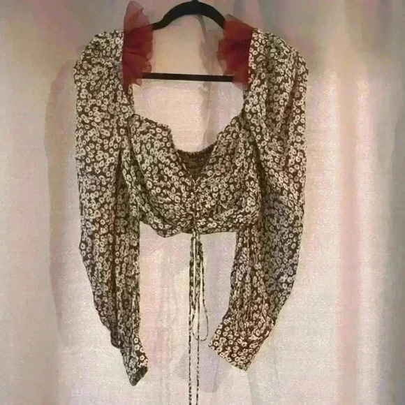 Women’s Red O.Vianca Long Sleeve Crop Top - Picture 1 of 9